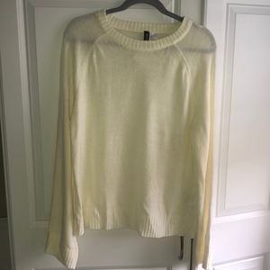 Divided H&M Large Sweater Ivory Oversized Sleeves NWT‎